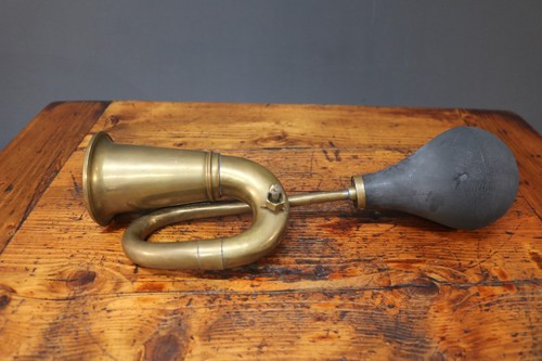 Vintage brass horn rubber - brass,
